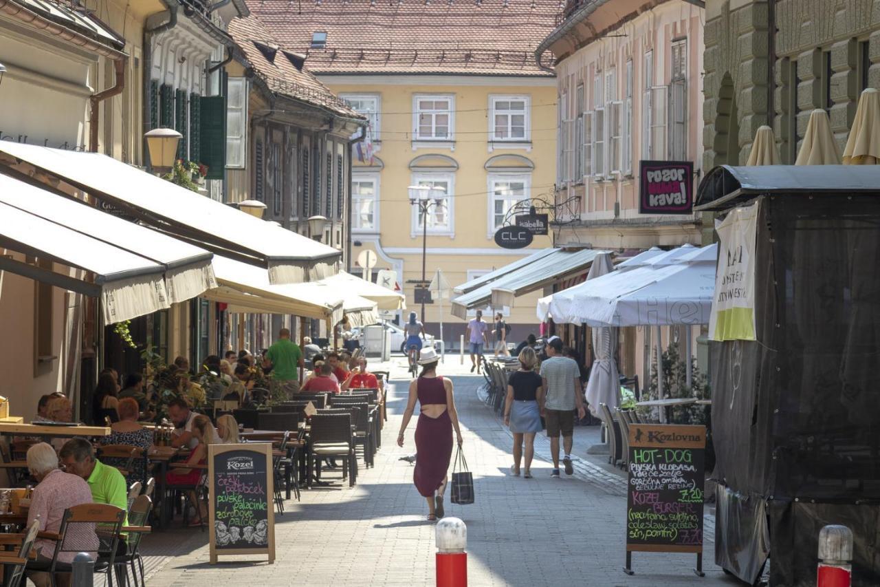 Amazing Apartment In Downtown Maribor Exterior photo